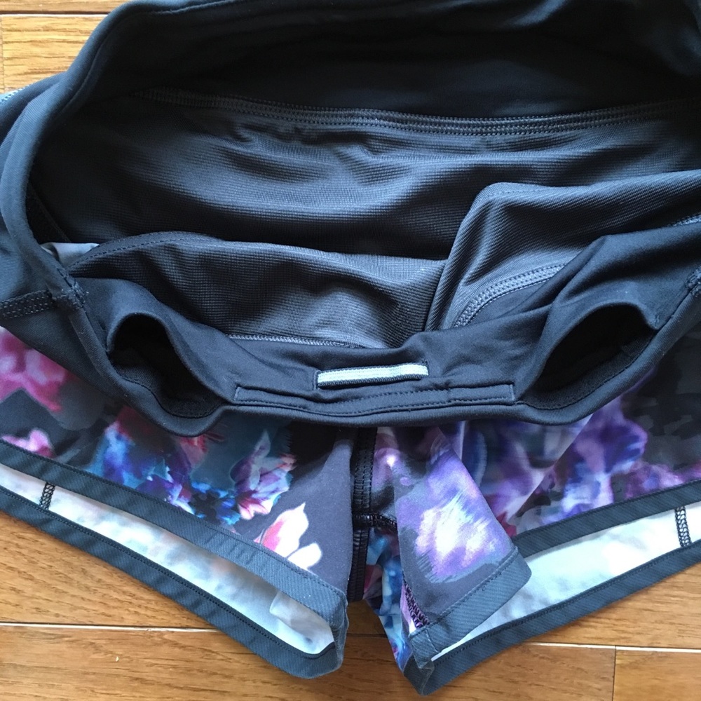 🌸Lululemon Speed Shorts-Spring Has Sprung🌸 - Picture 4 of 12